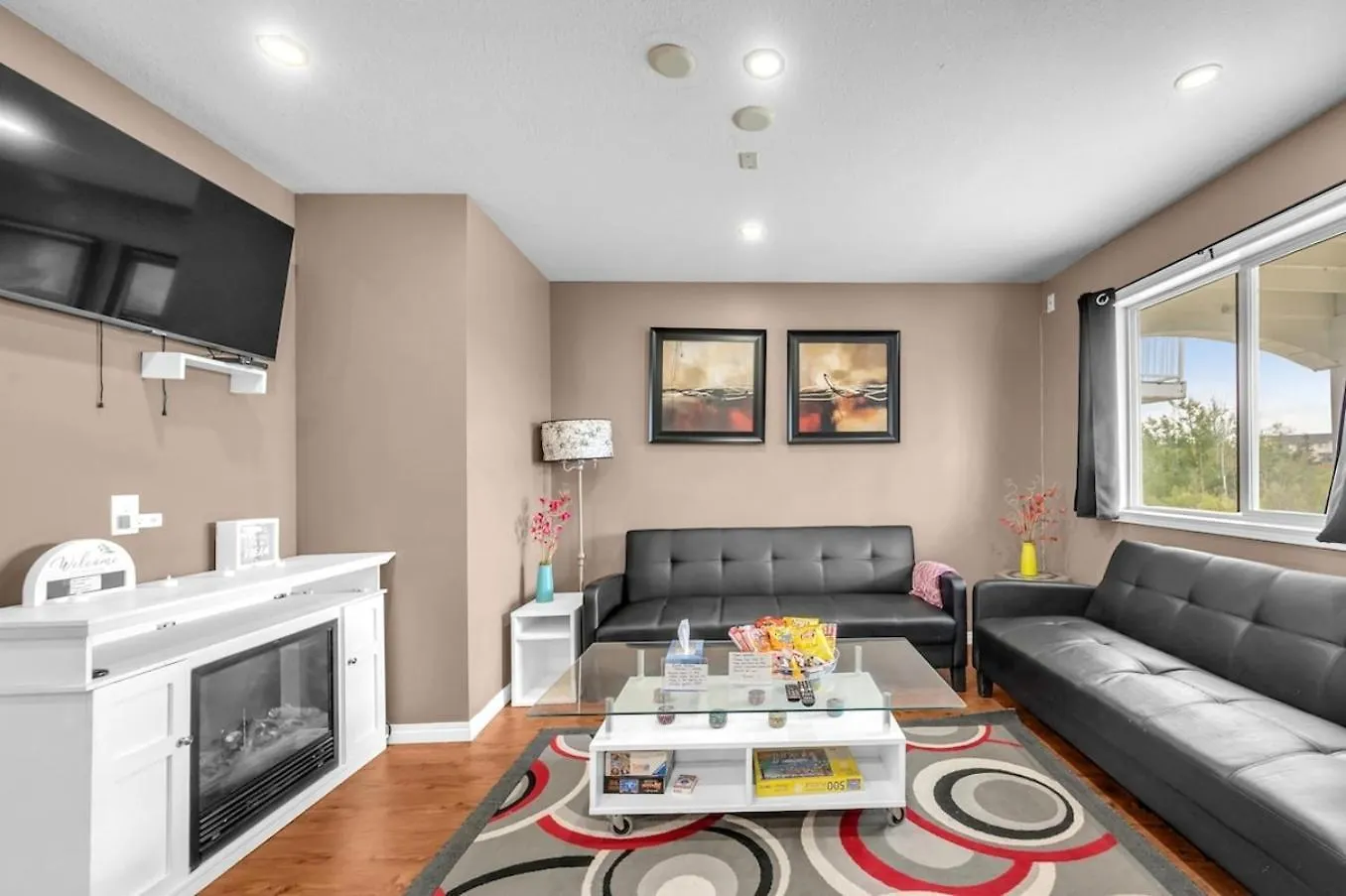 52-3 Bed Suite On Lake Central Ac By Airport YYC